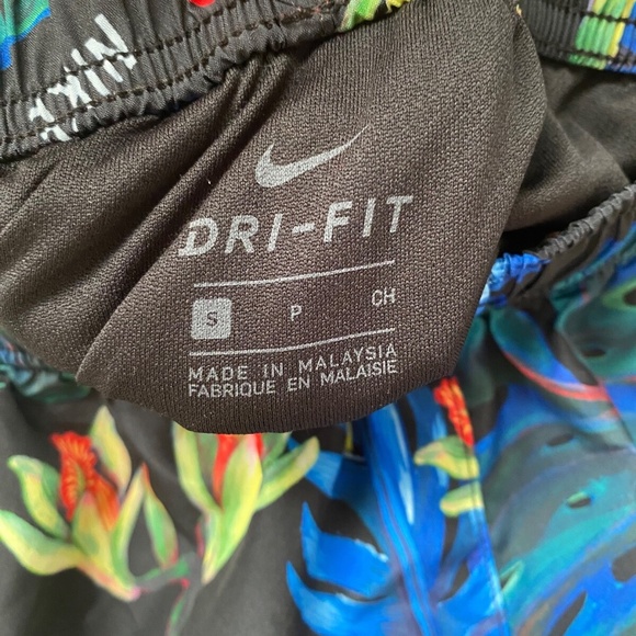 Nike Parrot Tropical Running Shorts Built-in Underwear Drawstring Windbreaker S - Picture 7 of 8